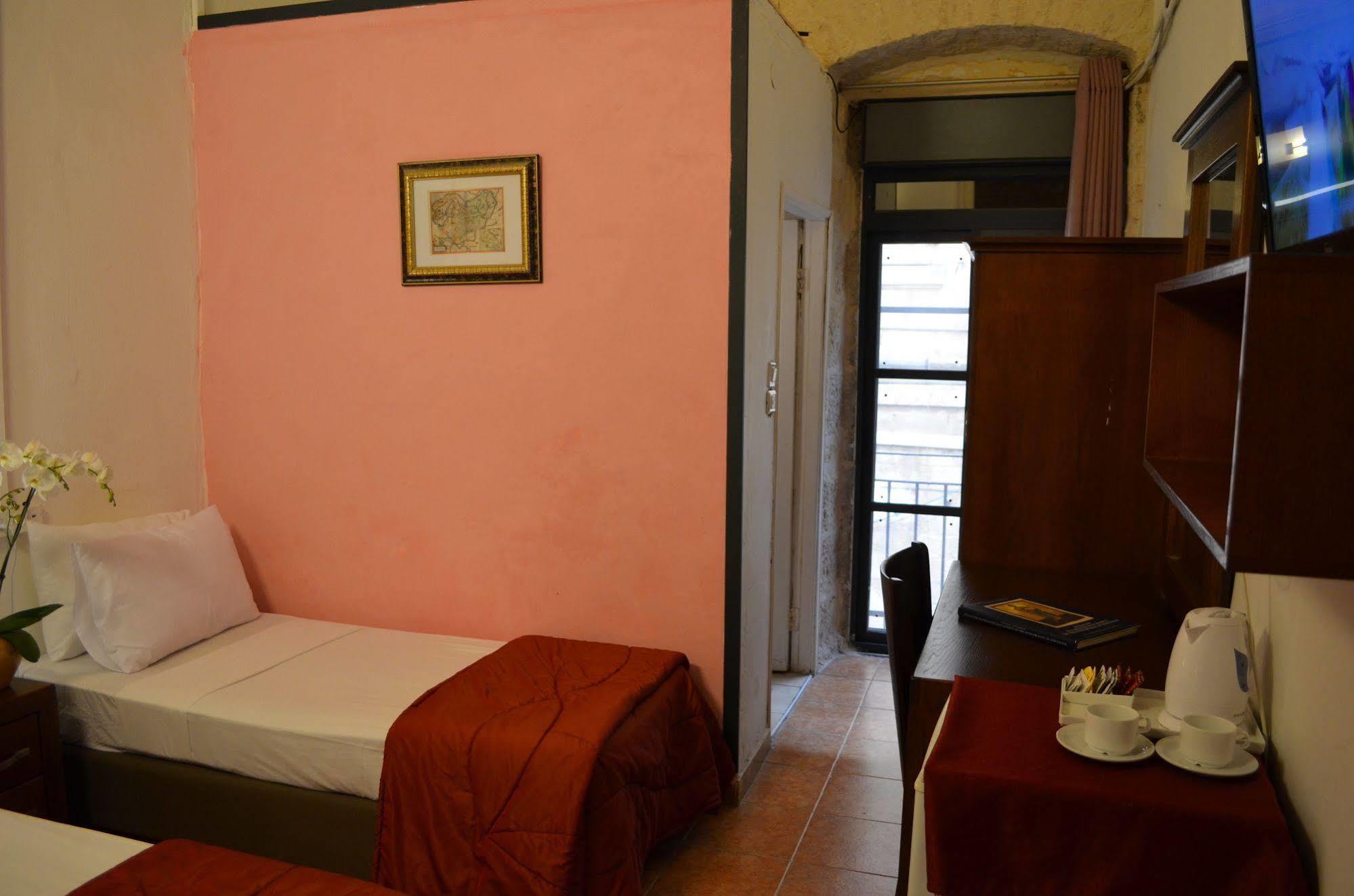 East New Imperial Hotel Jérusalem Extérieur photo